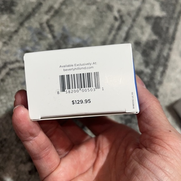 Beverly Hills MD Dark Spot Corrector Cosmeceuticals 1 fl oz / 30 ml - Picture 3 of 5